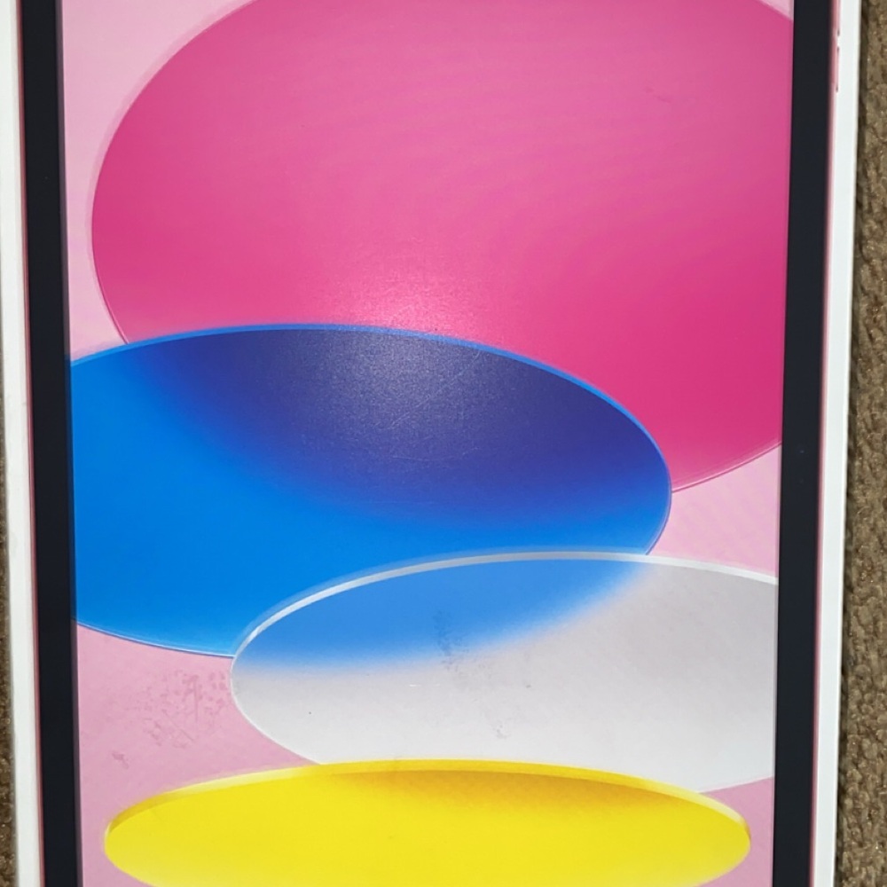 Apple iPad Which Includes box and Charger